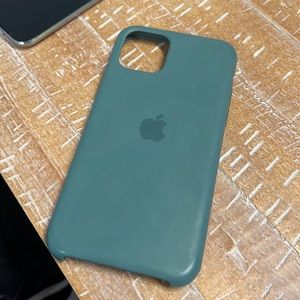 iPhone 11 Apple green silicone case